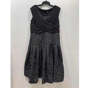 Adrianna Papell Plus Size 18W Dress